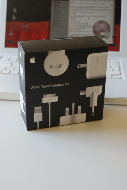Apple World Travel Adaptater Kit